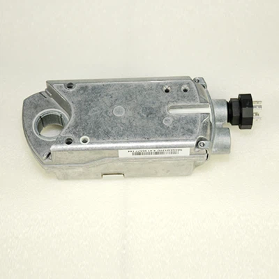 Каква е разликата между управлението с отворен и затворен контур на моторни задвижващи механизми?